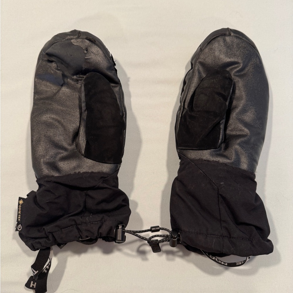 The North Face Black Insulated Mittens - Picture 2 of 6